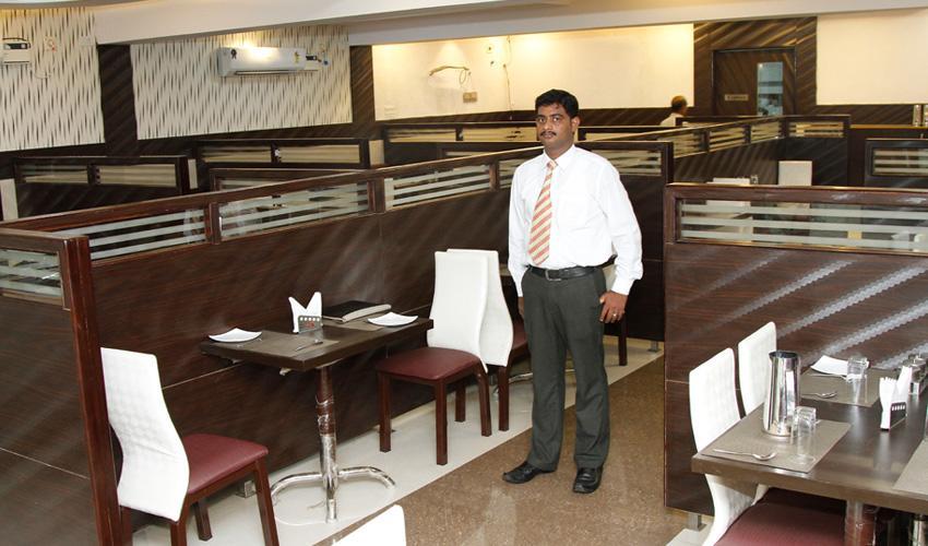 Hotel Mars Chennai Zewnętrze zdjęcie