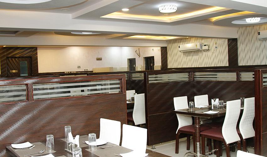 Hotel Mars Chennai Zewnętrze zdjęcie